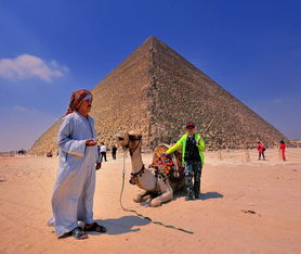 ### 探秘埃及金字塔：揭开千年谜团的神秘面纱