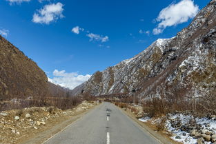 川藏线自驾游日记穿越天路，探索未知的美丽世界！